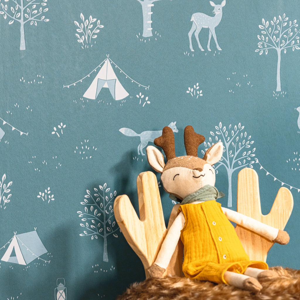 Scouty Dark Blue kids wallpaper close-up